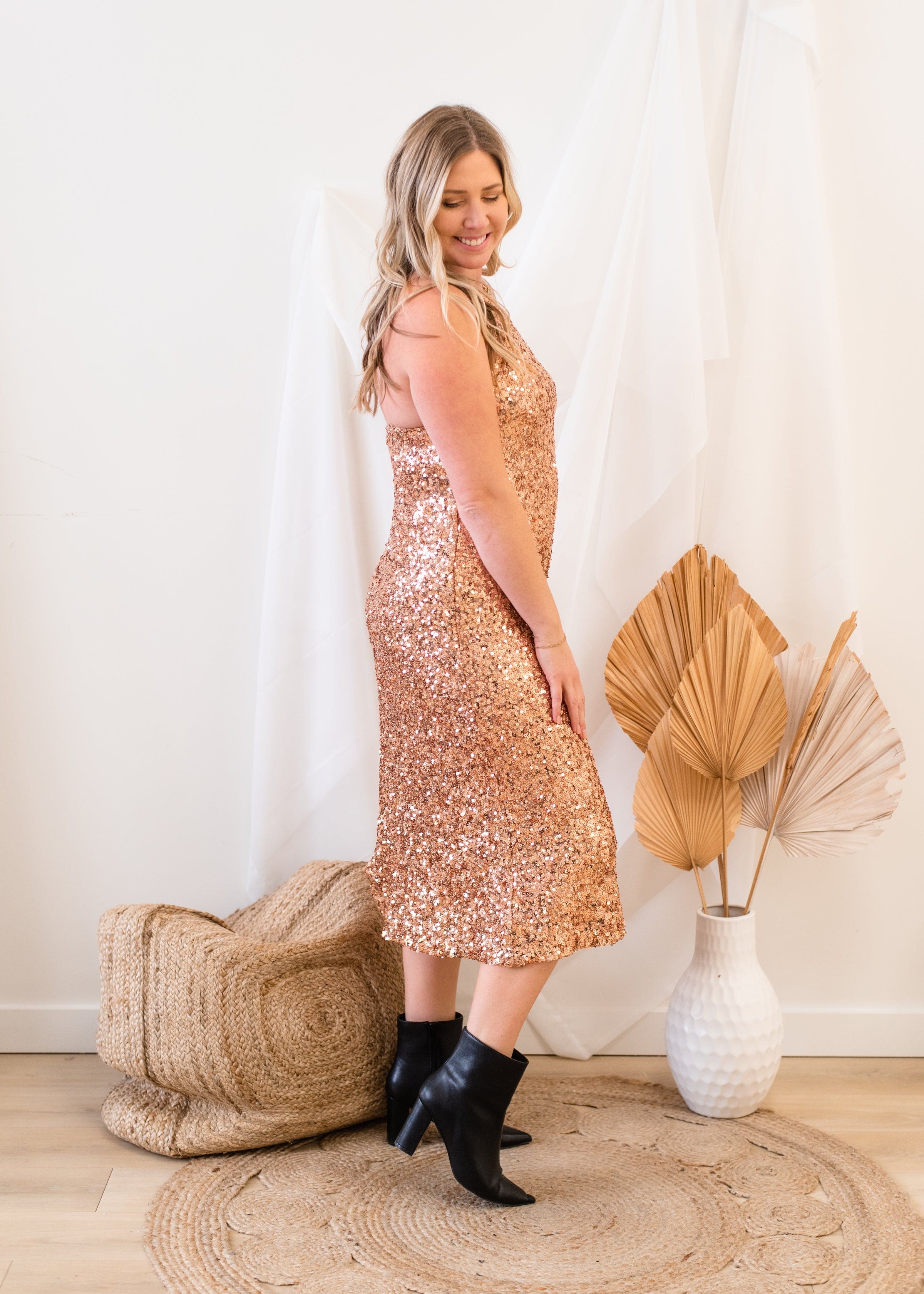 Polished Dress with an Effortless Classic Look