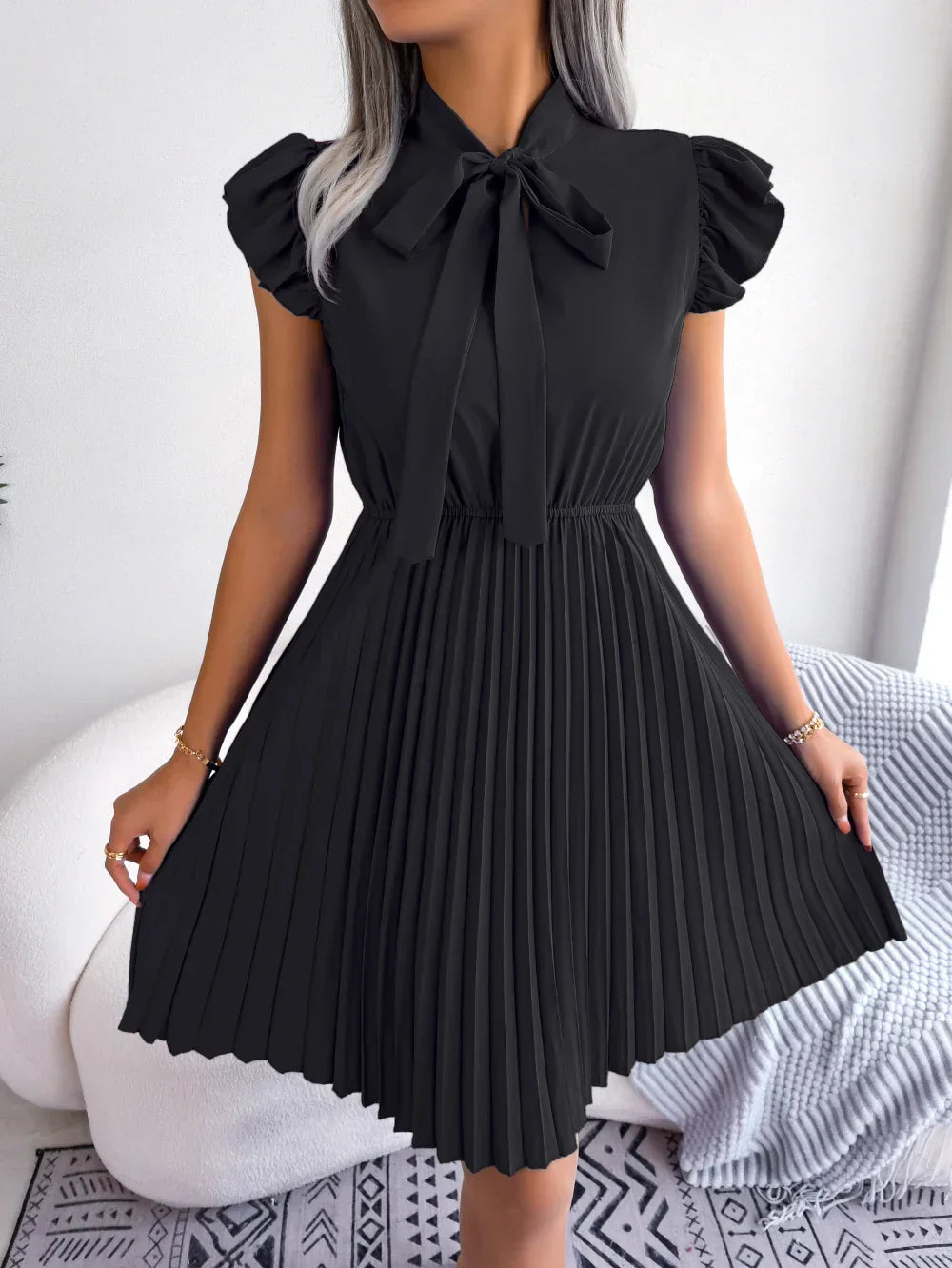 Beautifully Finished Dress in a Timeless Design