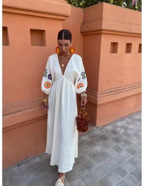 Classic Vintage & Enduringly Stylish Dress