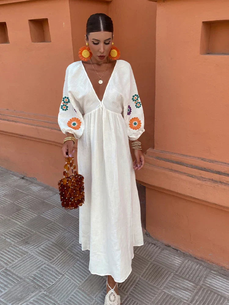 Classic Vintage & Enduringly Stylish Dress