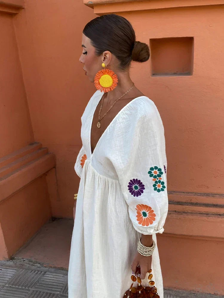 Classic Vintage & Enduringly Stylish Dress