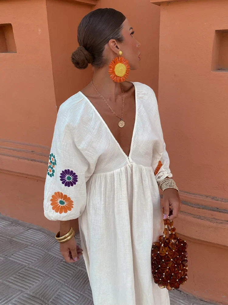 Classic Vintage & Enduringly Stylish Dress