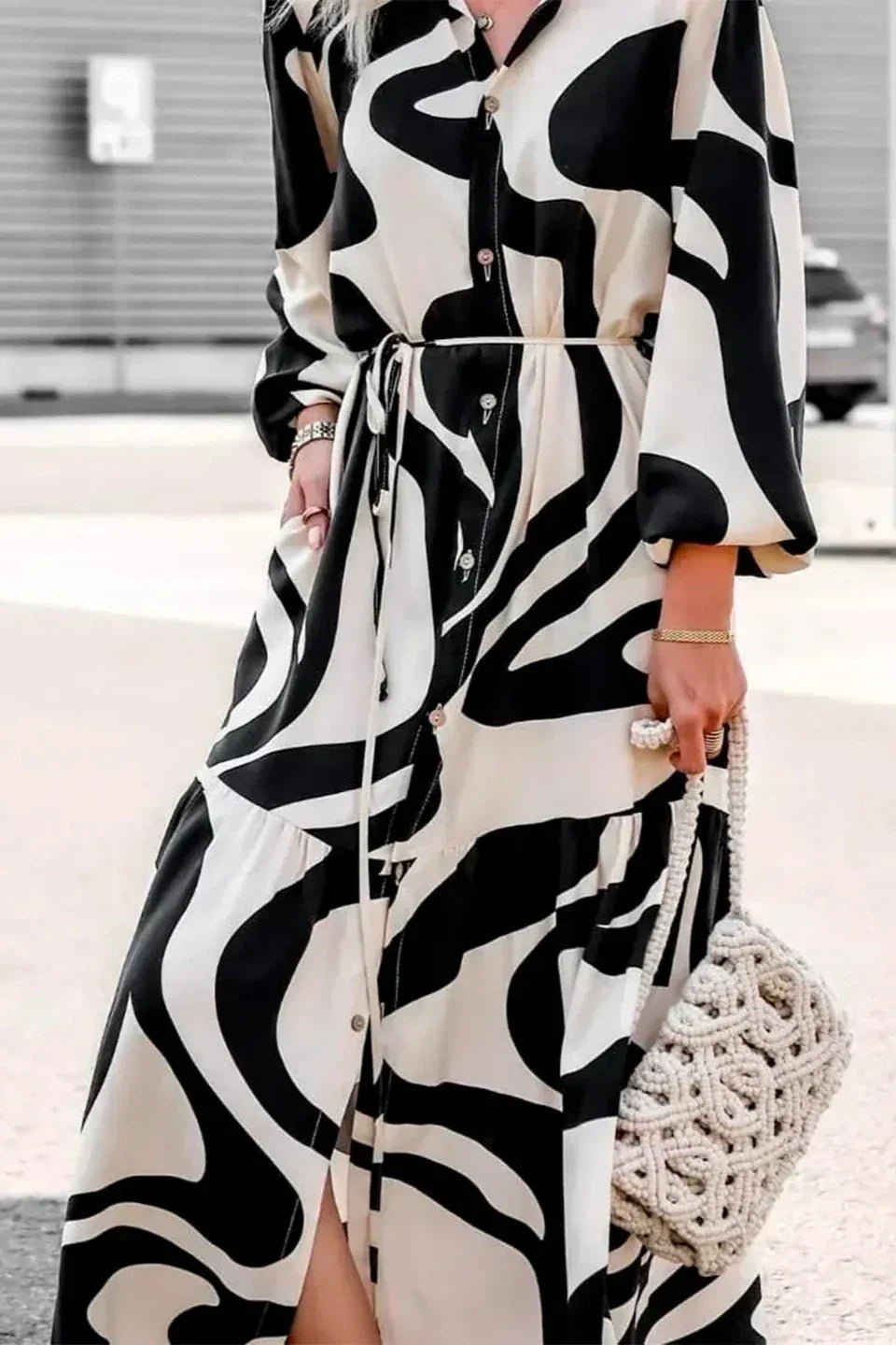 Classic Vintage Dress with a Flattering Fit