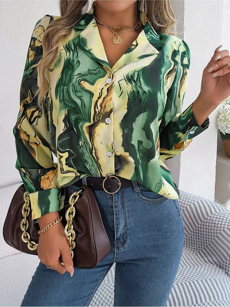 Beautifully Crafted Blouse in a Classic Style