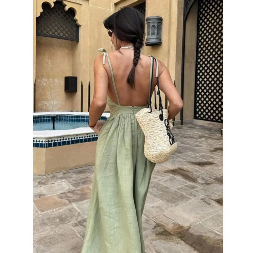 Gracefully Styled Dress for Any Occasion