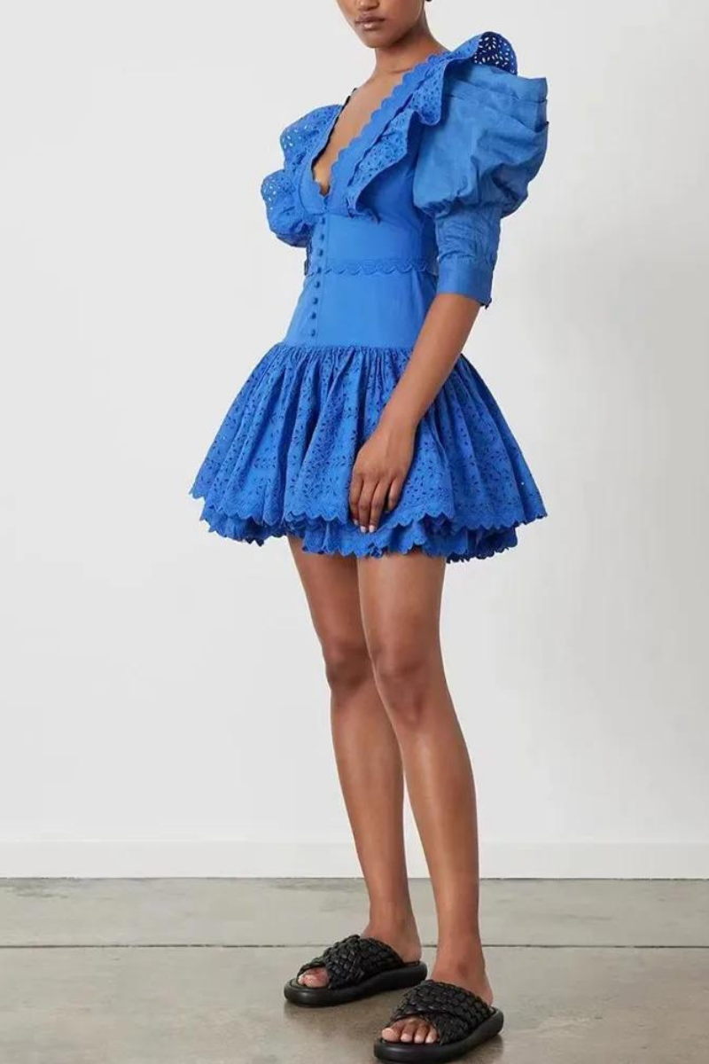 Gracefully Styled Dress for Any Occasion