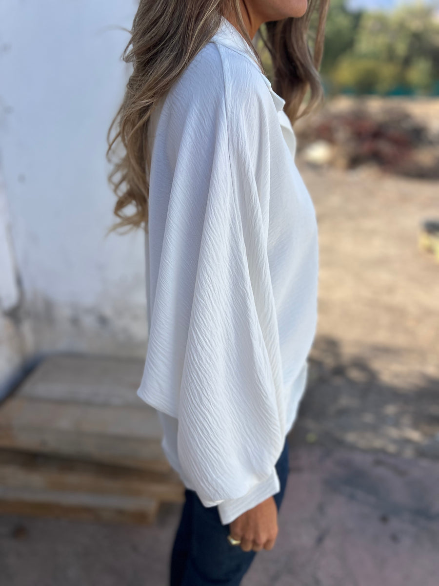 Elegantly Styled Blouse for Everyday Wear