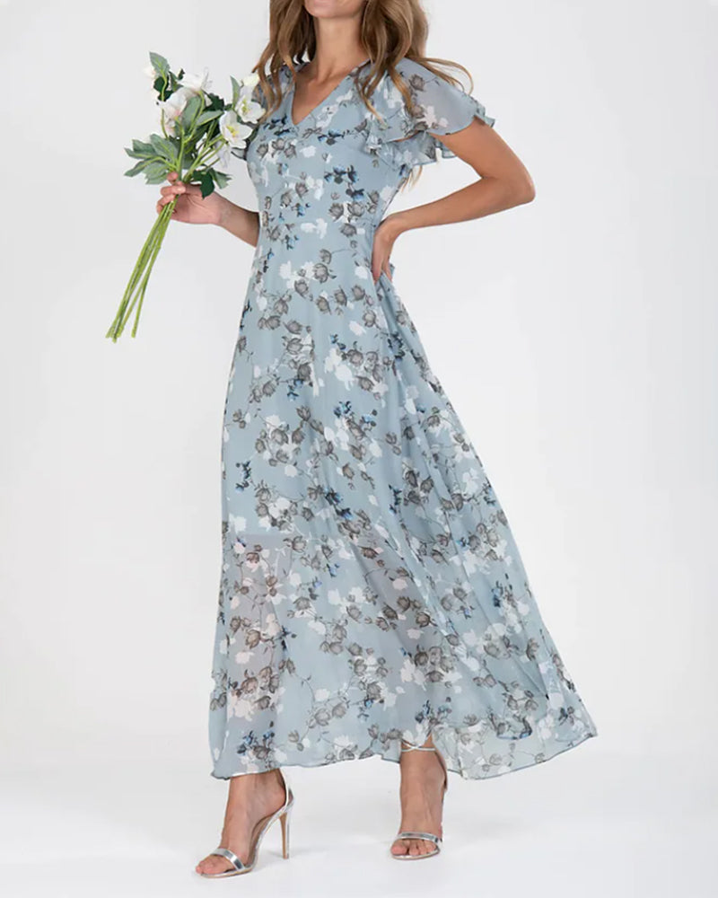 Well Tailored Dress with a Graceful Silhouette