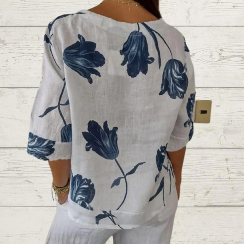 Classic Vintage Blouse with a Flattering Fit