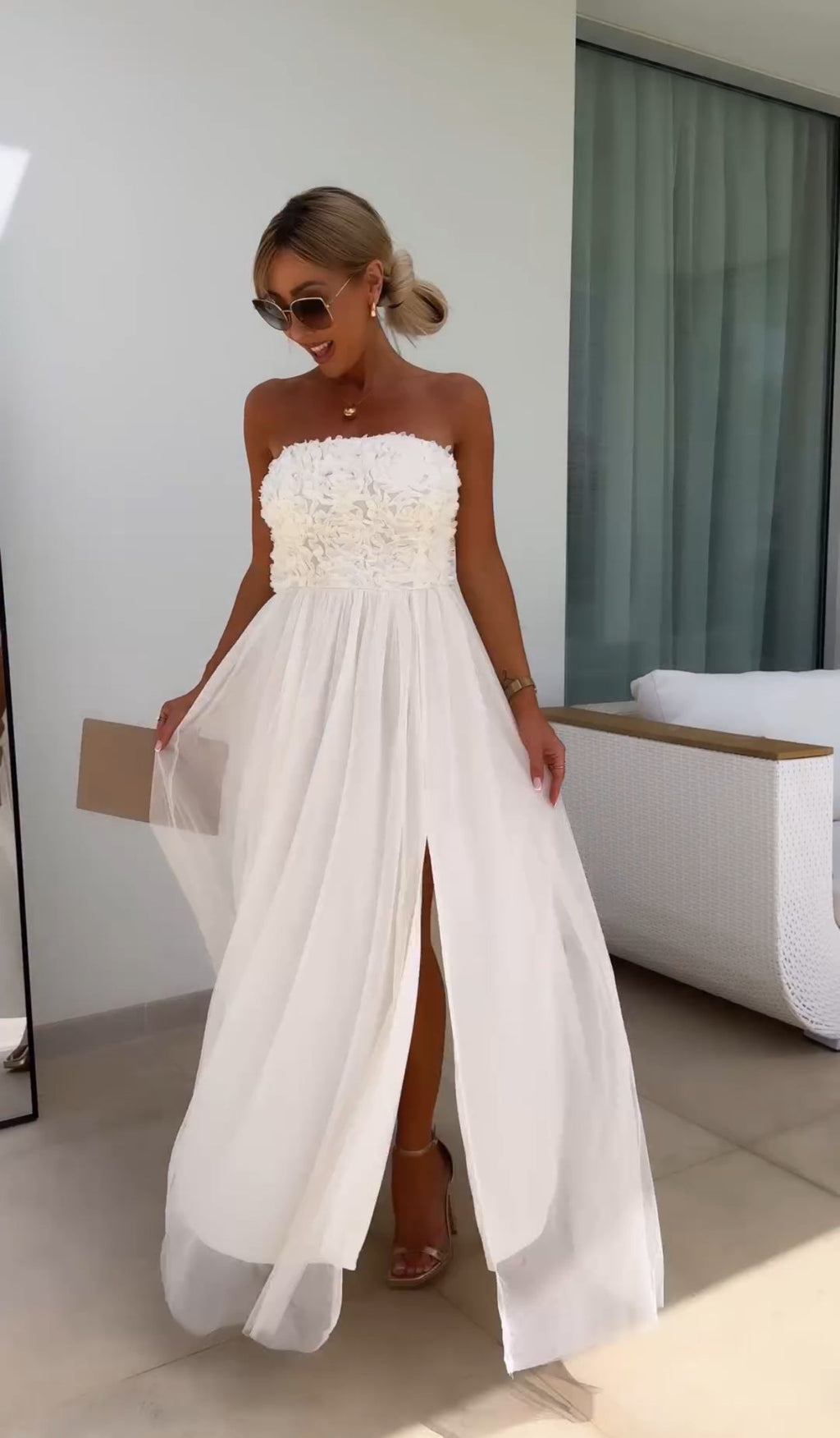 Beautifully Crafted Dress in a Classic Style