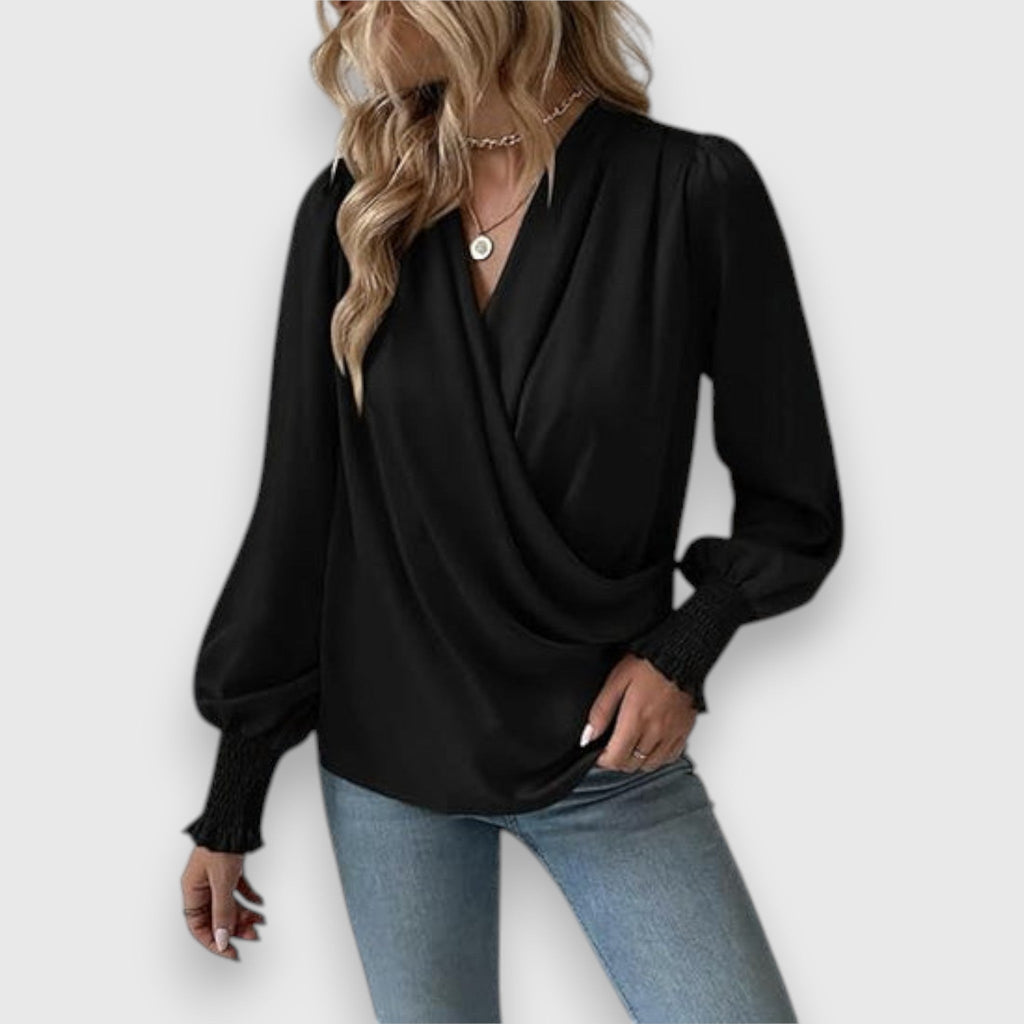 Sophisticated Blouse with a Clean Classic Look