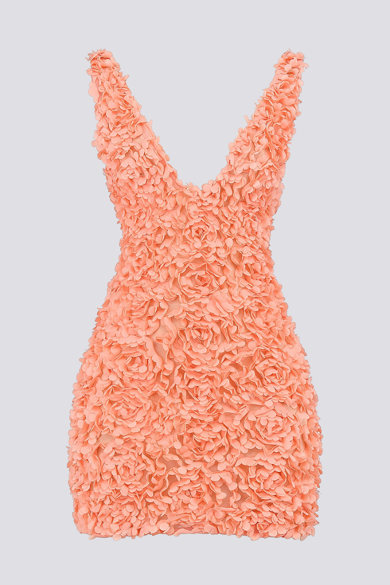 Well Tailored Dress with a Graceful Silhouette