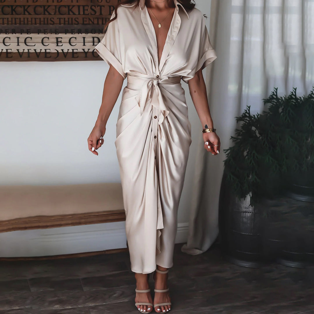 Well Tailored Dress with a Graceful Silhouette
