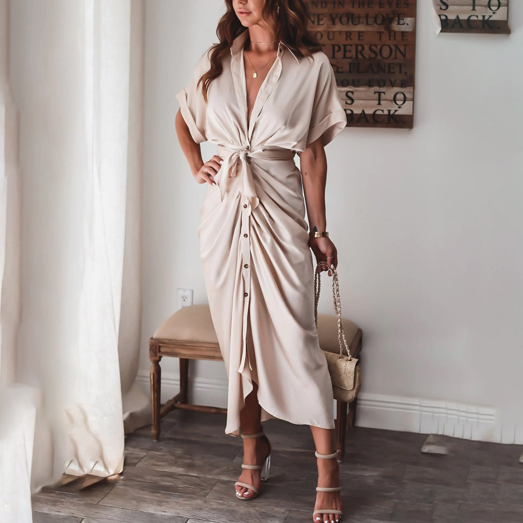 Well Tailored Dress with a Graceful Silhouette