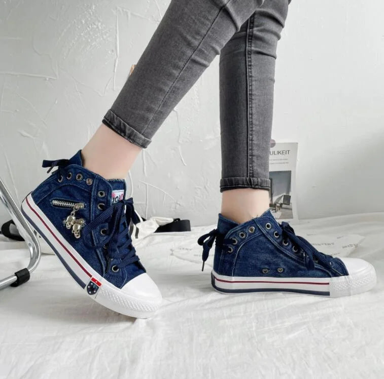 Chic Orthopedic Sneakers with Unique Design
