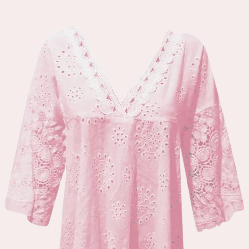 Classic Vintage & Enduringly Stylish Blouse