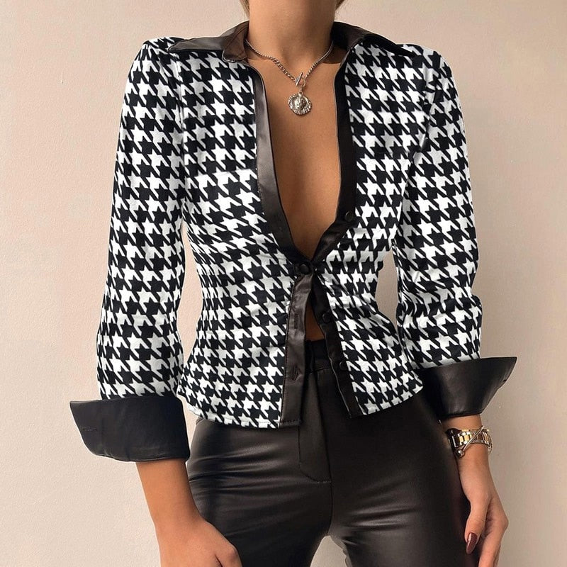 Effortlessly Elegant Blouse with a Timeless Design