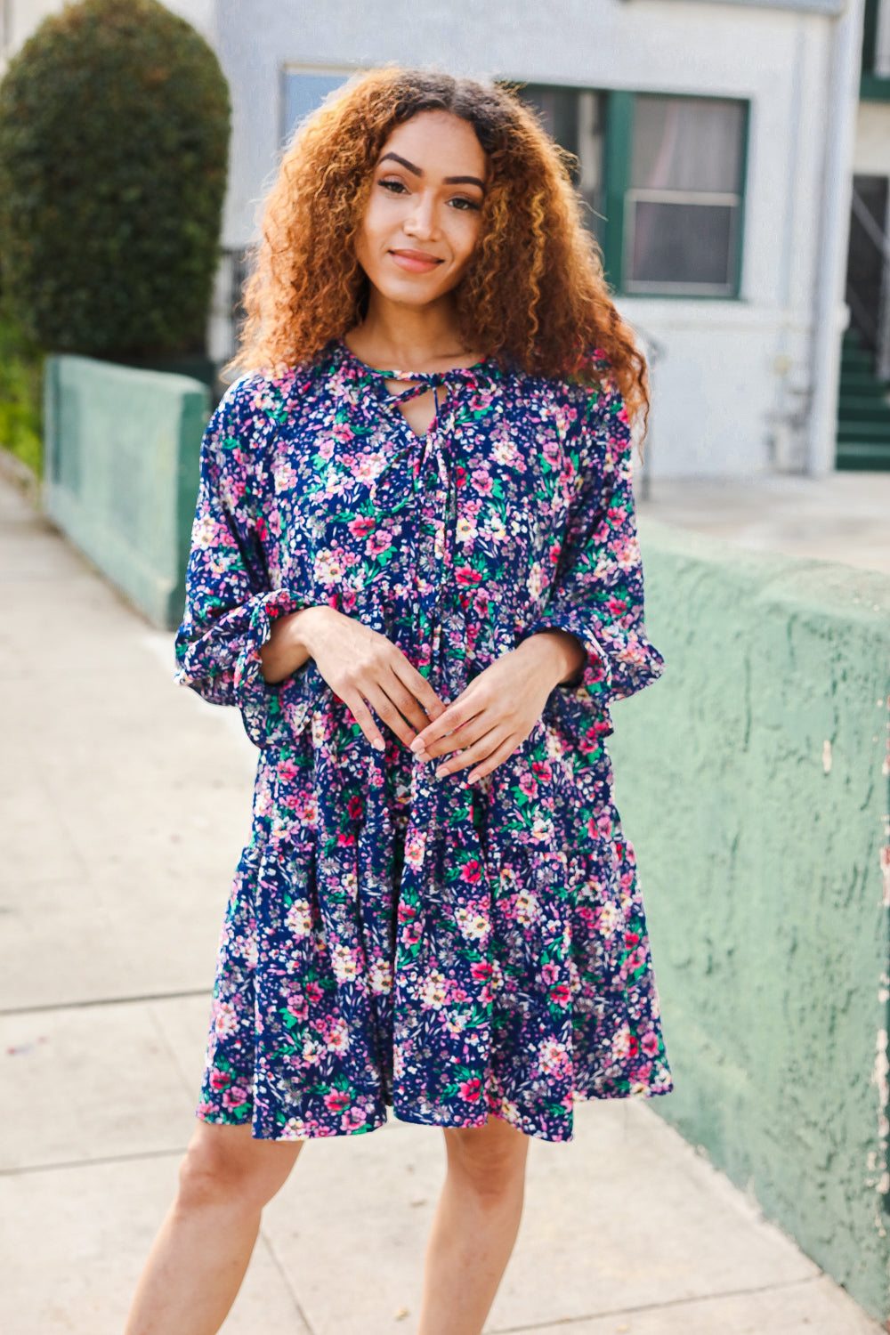 Effortlessly Elegant Dress with a Timeless Design