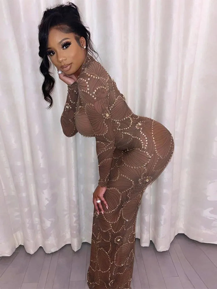 Gracefully Styled Dress for Any Occasion
