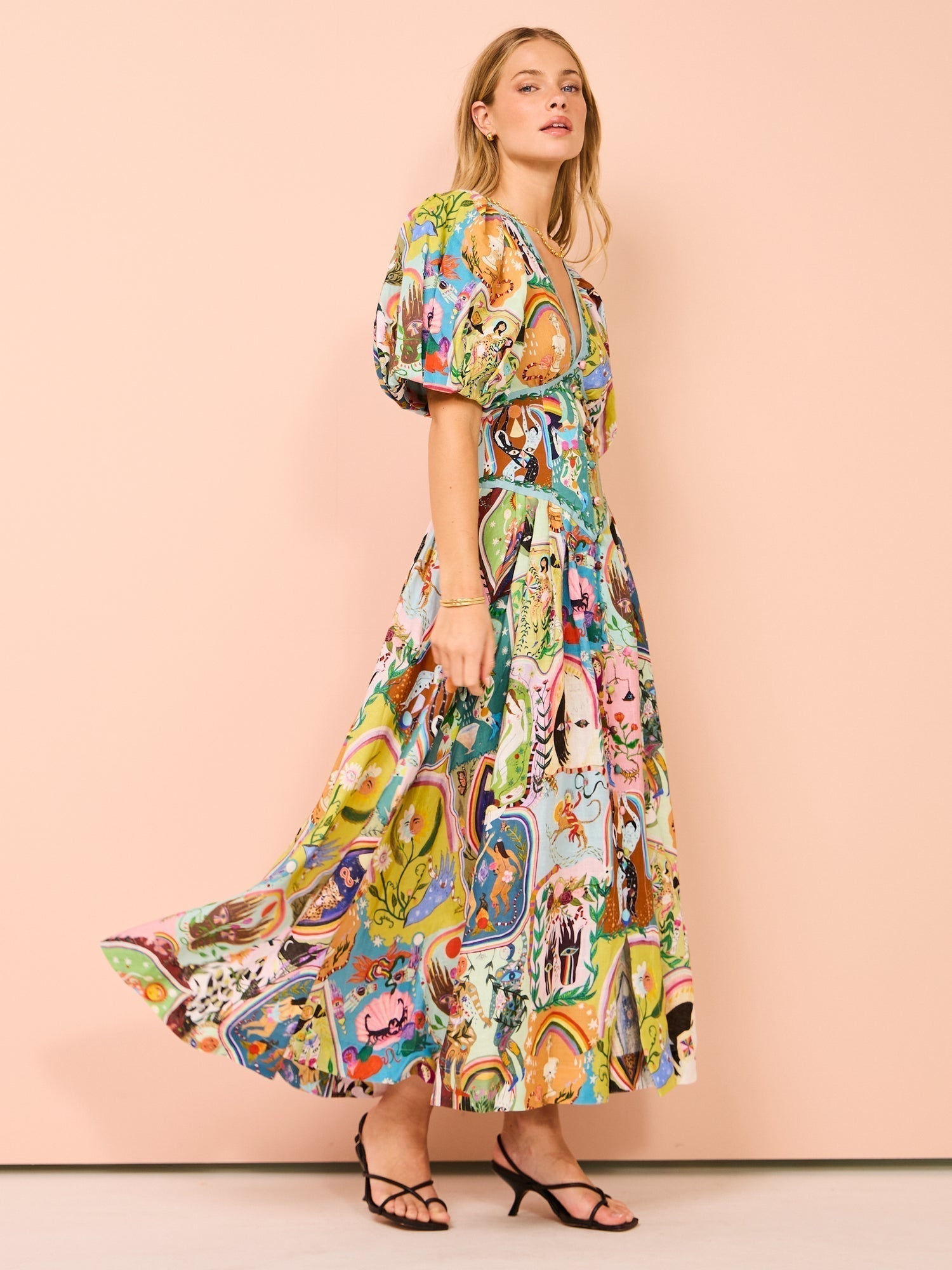 Classic Vintage & Enduringly Stylish Dress