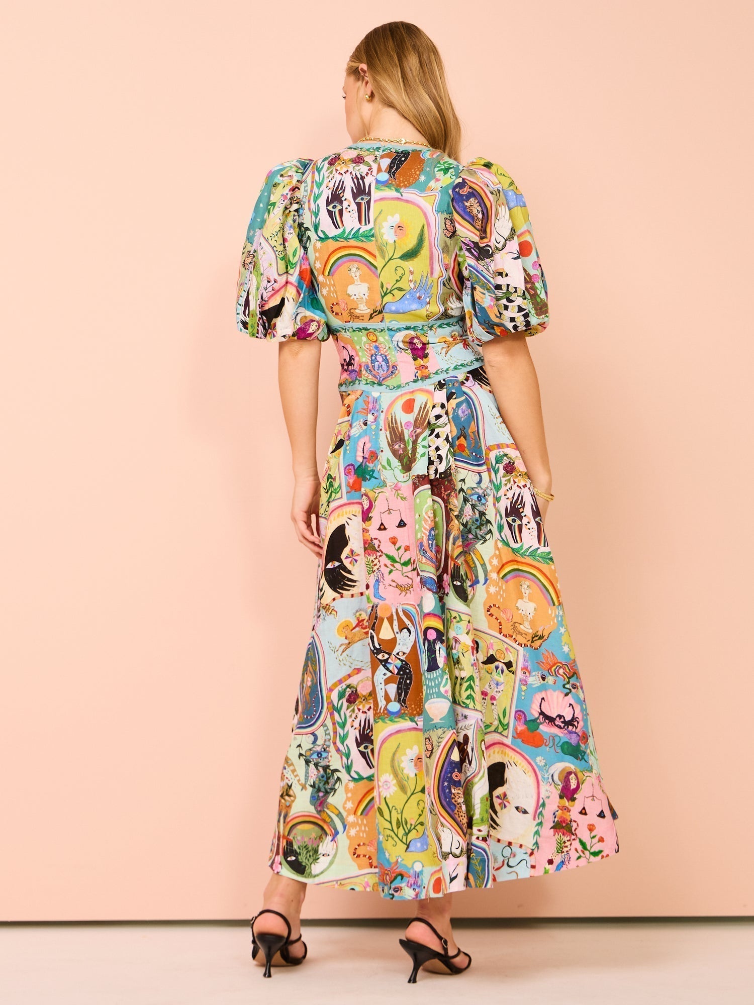Classic Vintage & Enduringly Stylish Dress