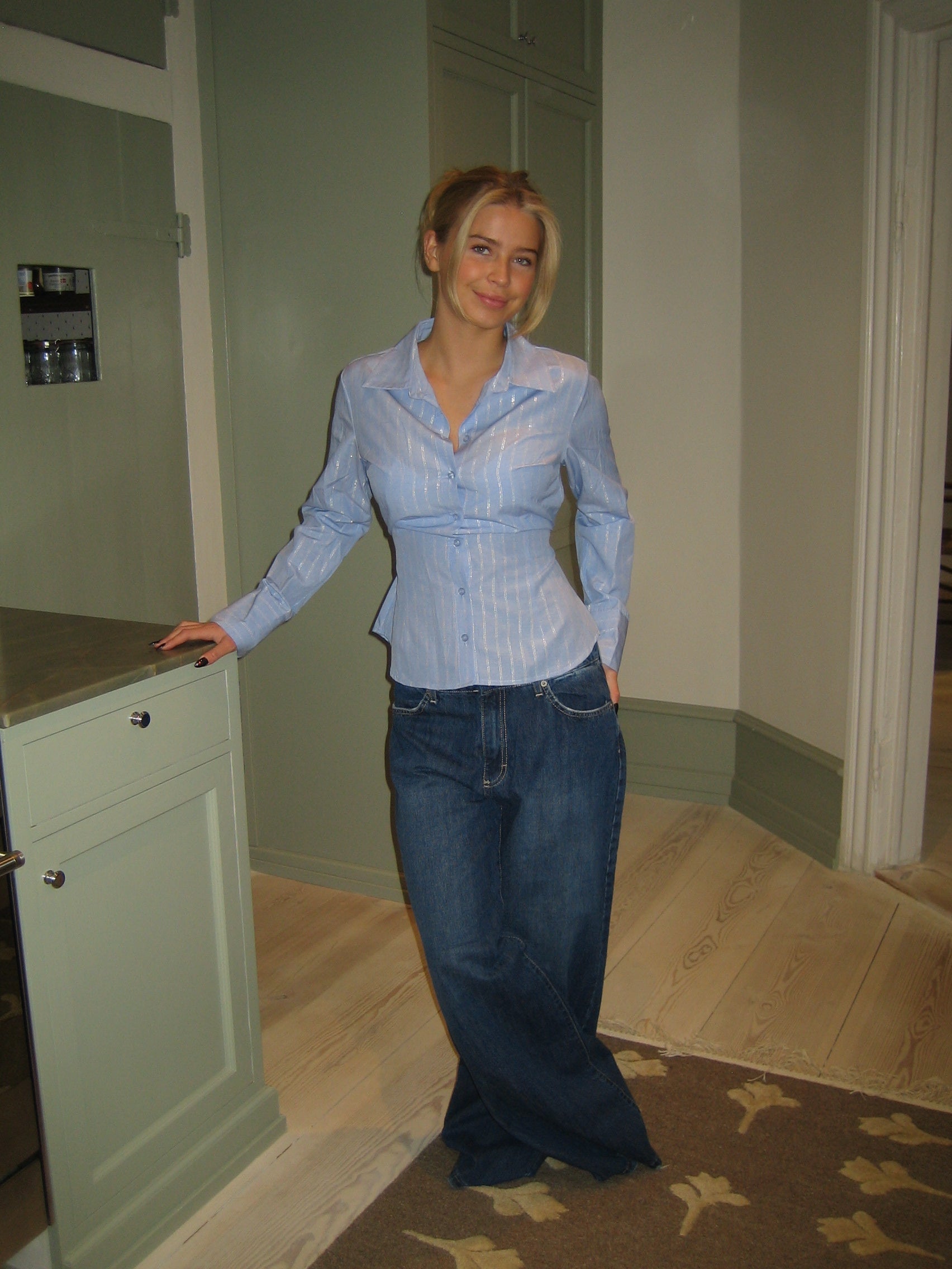 Classic Vintage Blouse with a Flattering Fit
