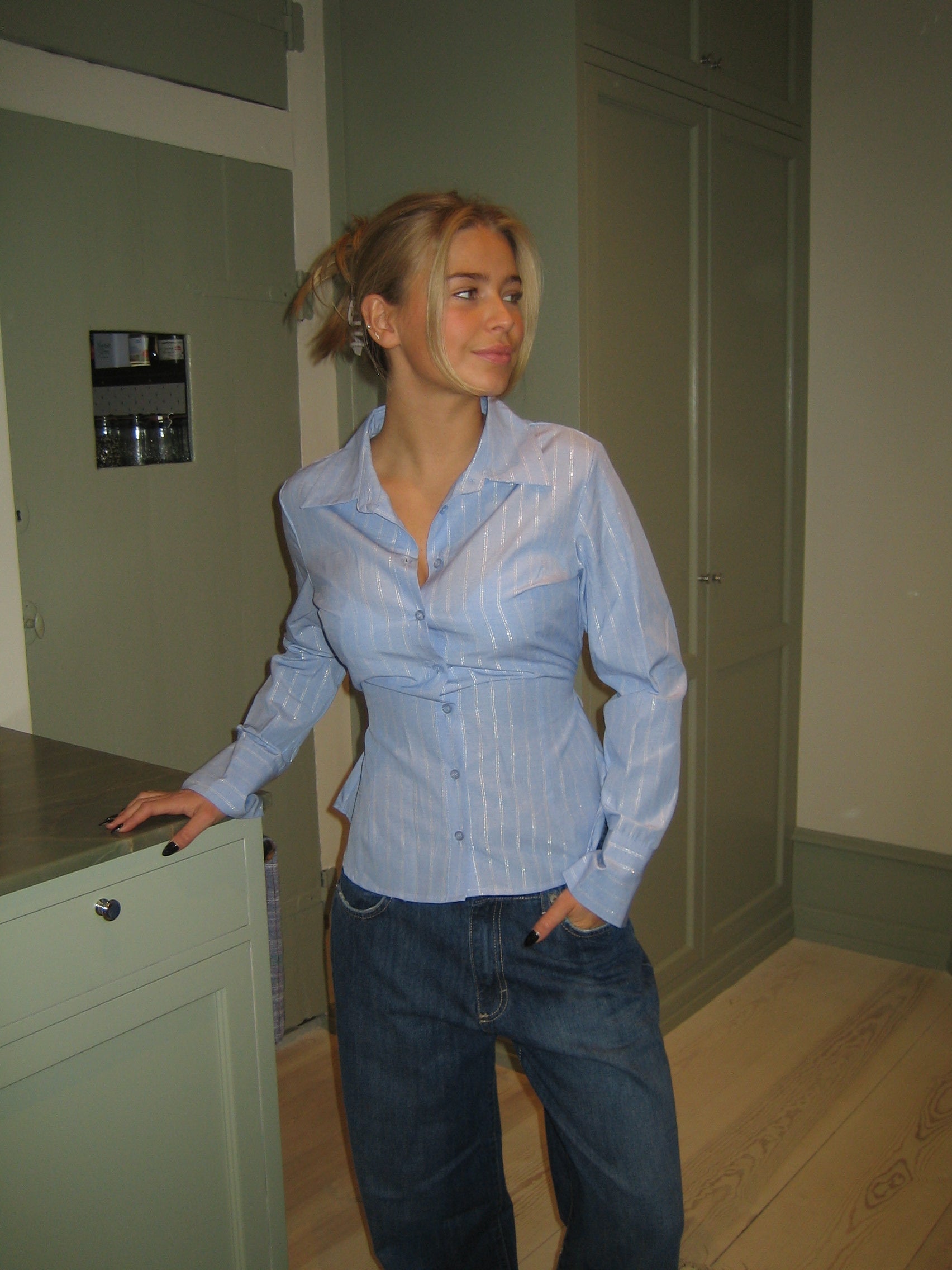 Classic Vintage Blouse with a Flattering Fit