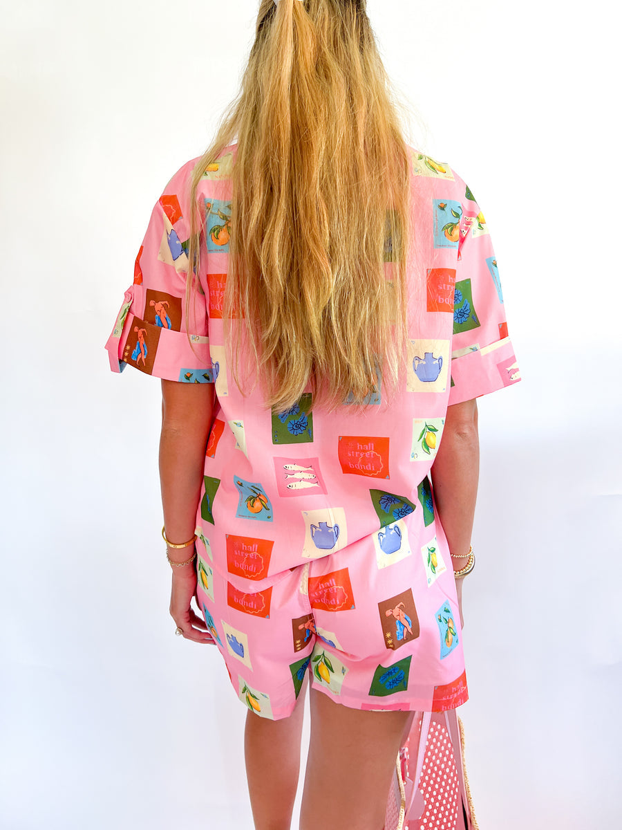 Classic Vintage Shirt with a Flattering Fit