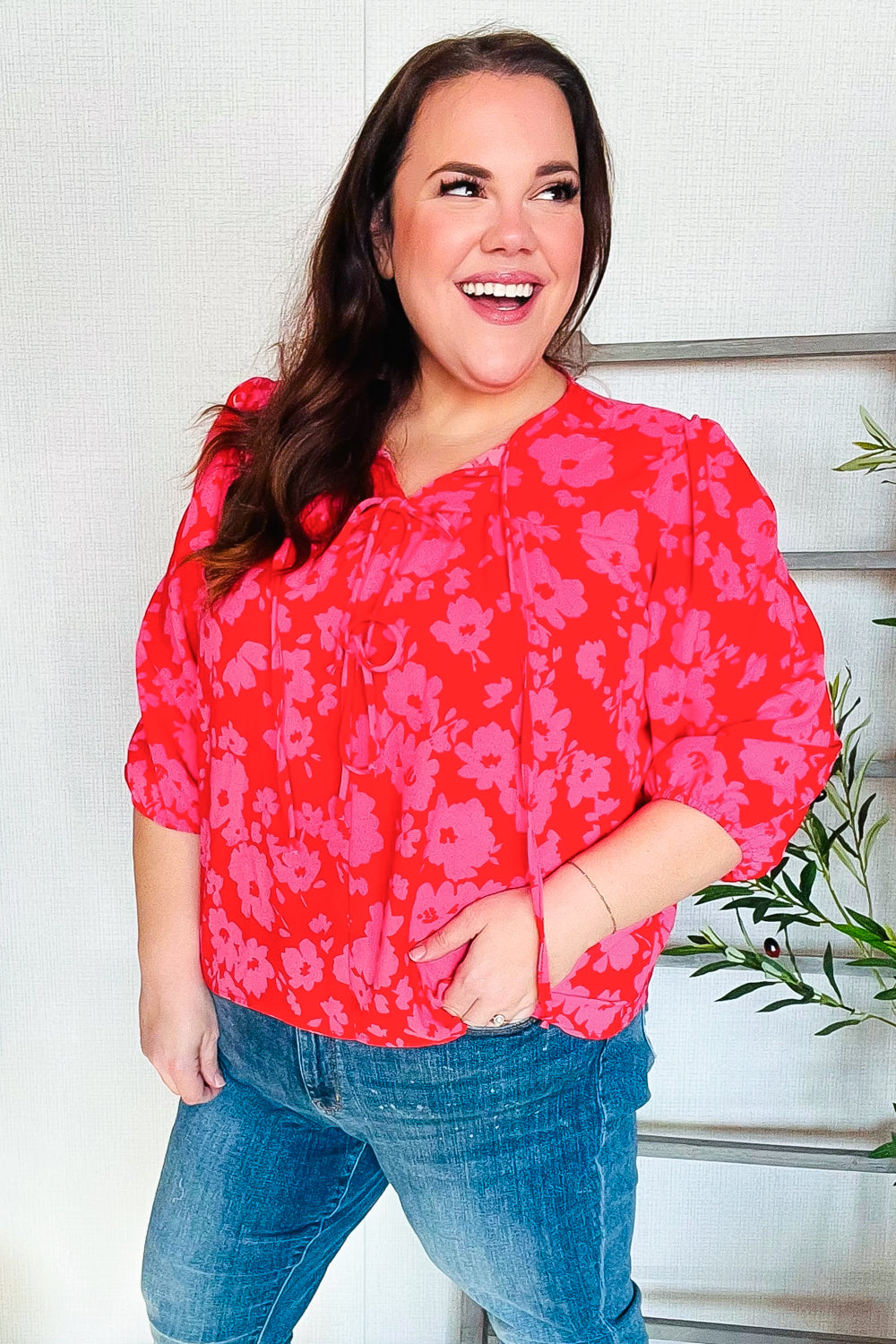 Effortlessly Elegant Blouse with a Timeless Design