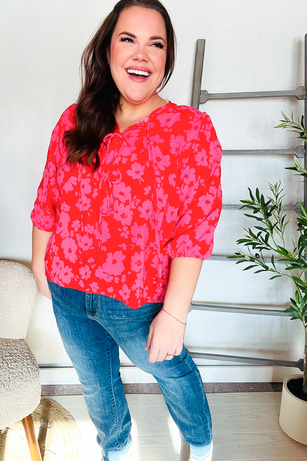 Effortlessly Elegant Blouse with a Timeless Design