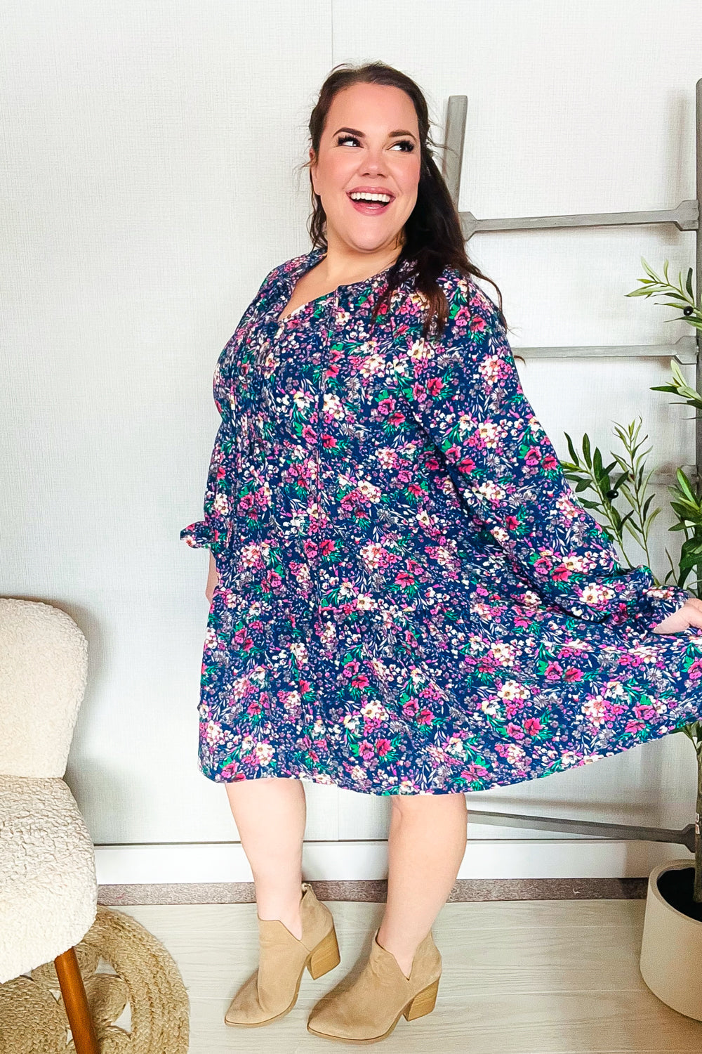 Effortlessly Elegant Dress with a Timeless Design