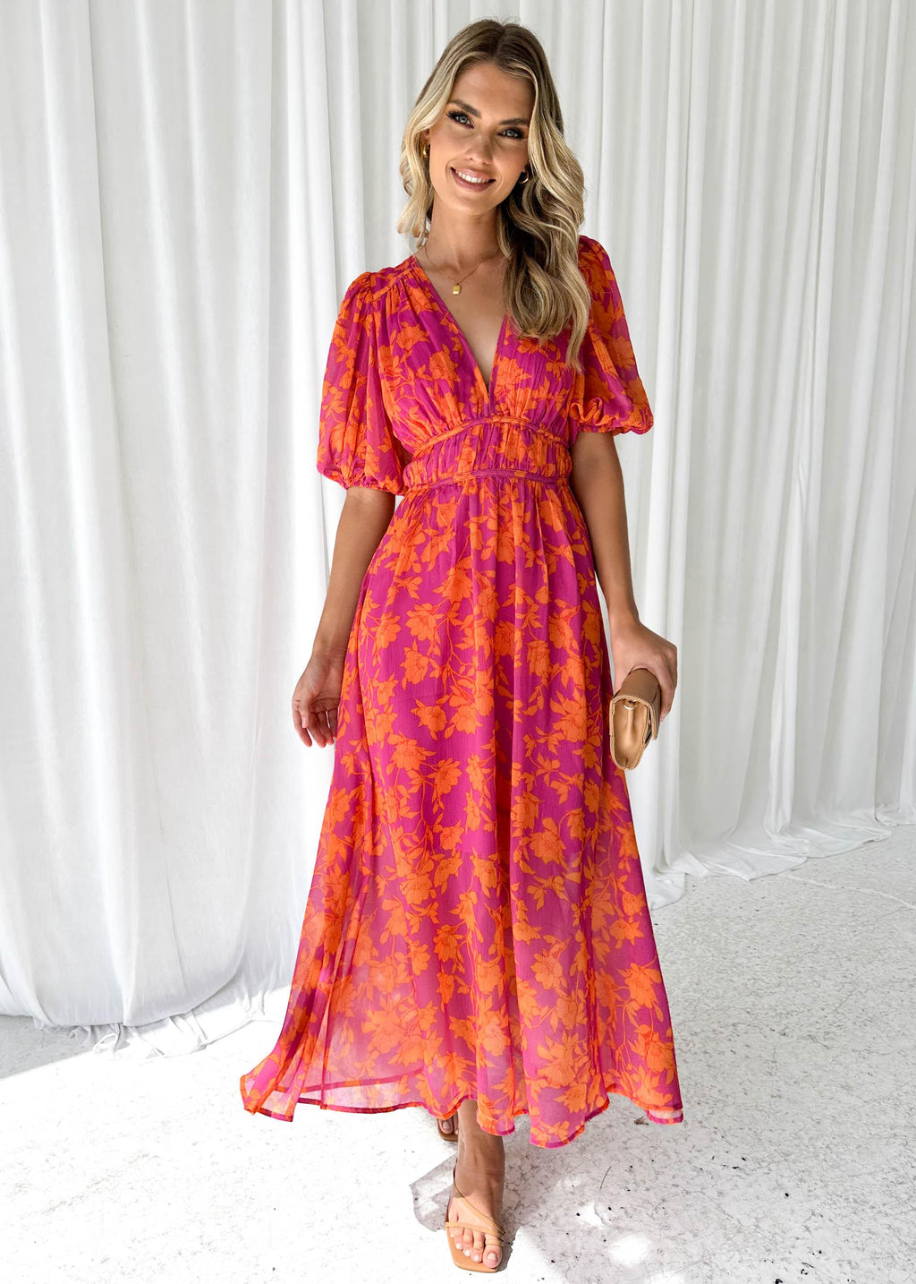 Classic Vintage Dress with a Flattering Fit