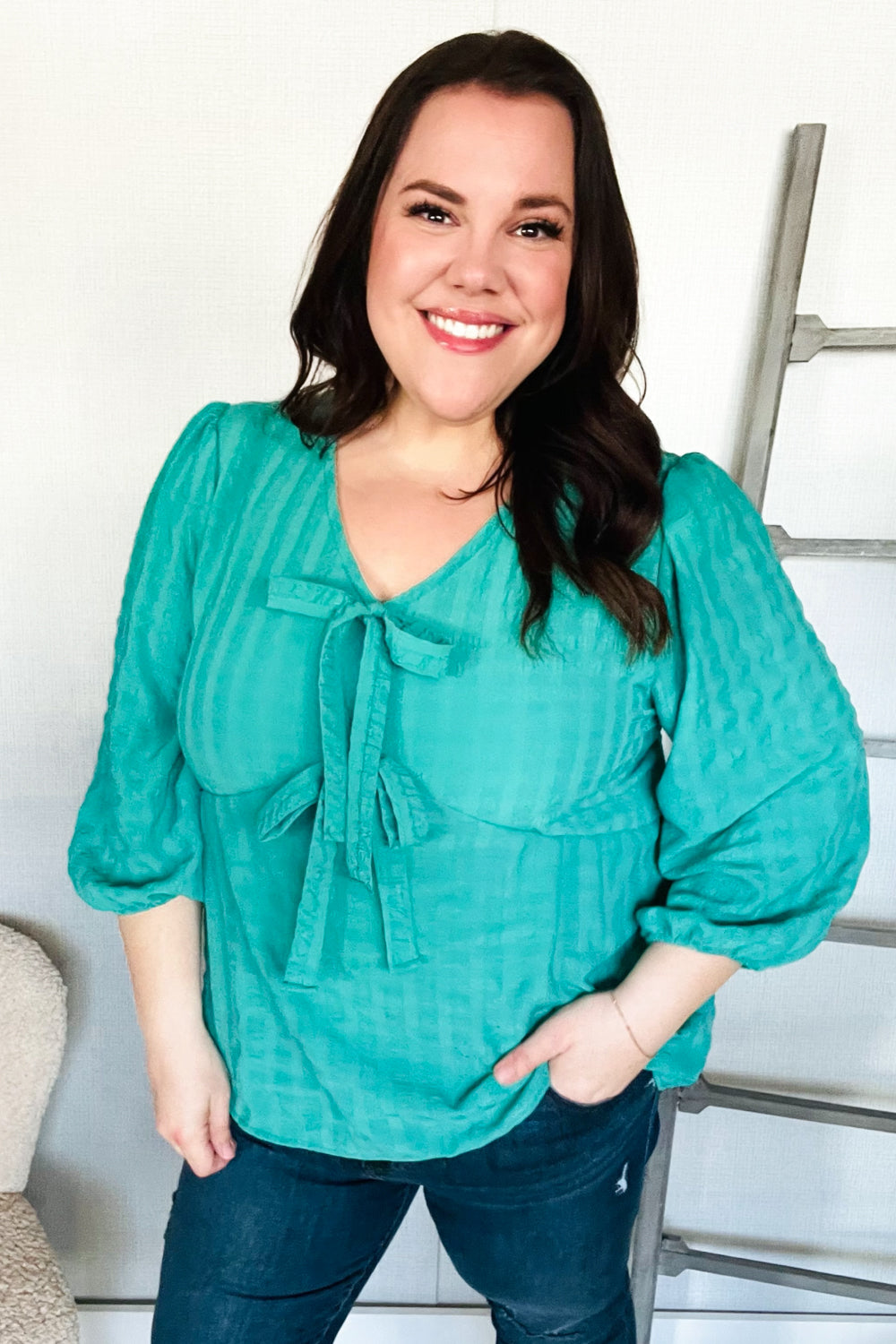 Well Tailored Blouse with a Graceful Silhouette