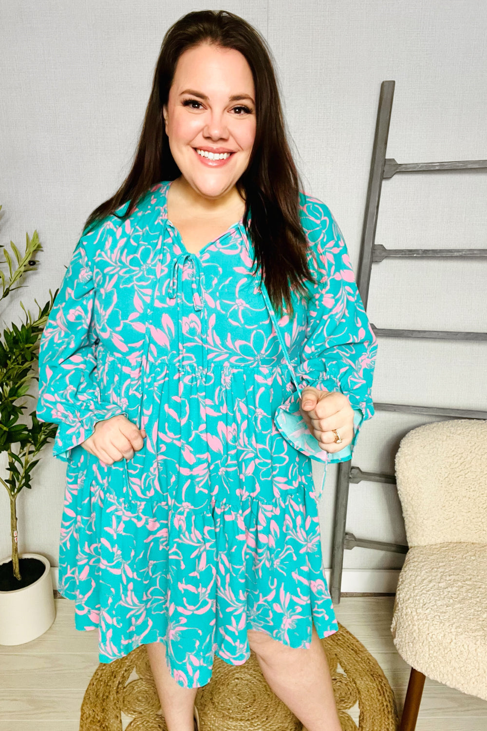 Classic Vintage Dress with a Flattering Fit