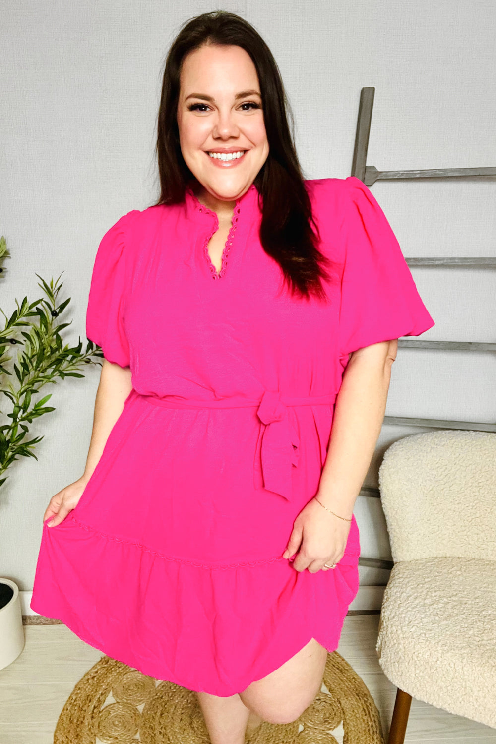 Effortlessly Elegant Dress with a Timeless Design