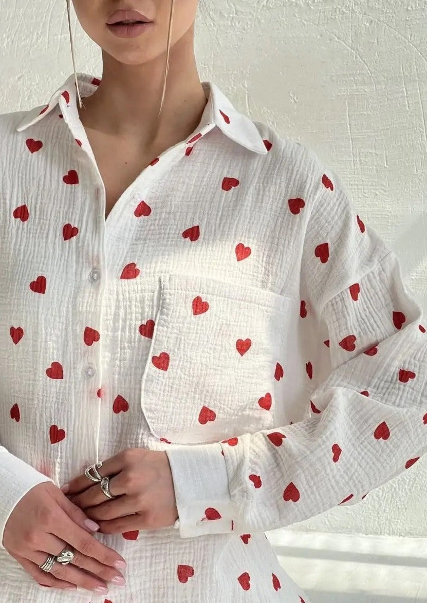 Classic Vintage Shirt with a Flattering Fit