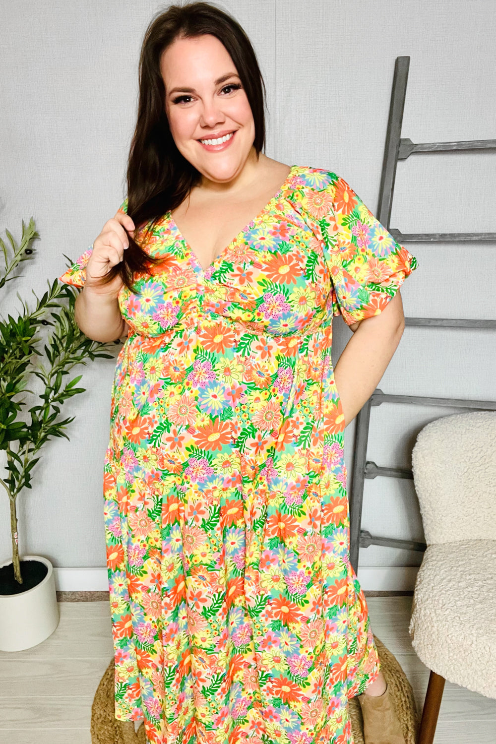 Classic Vintage Dress with a Flattering Fit