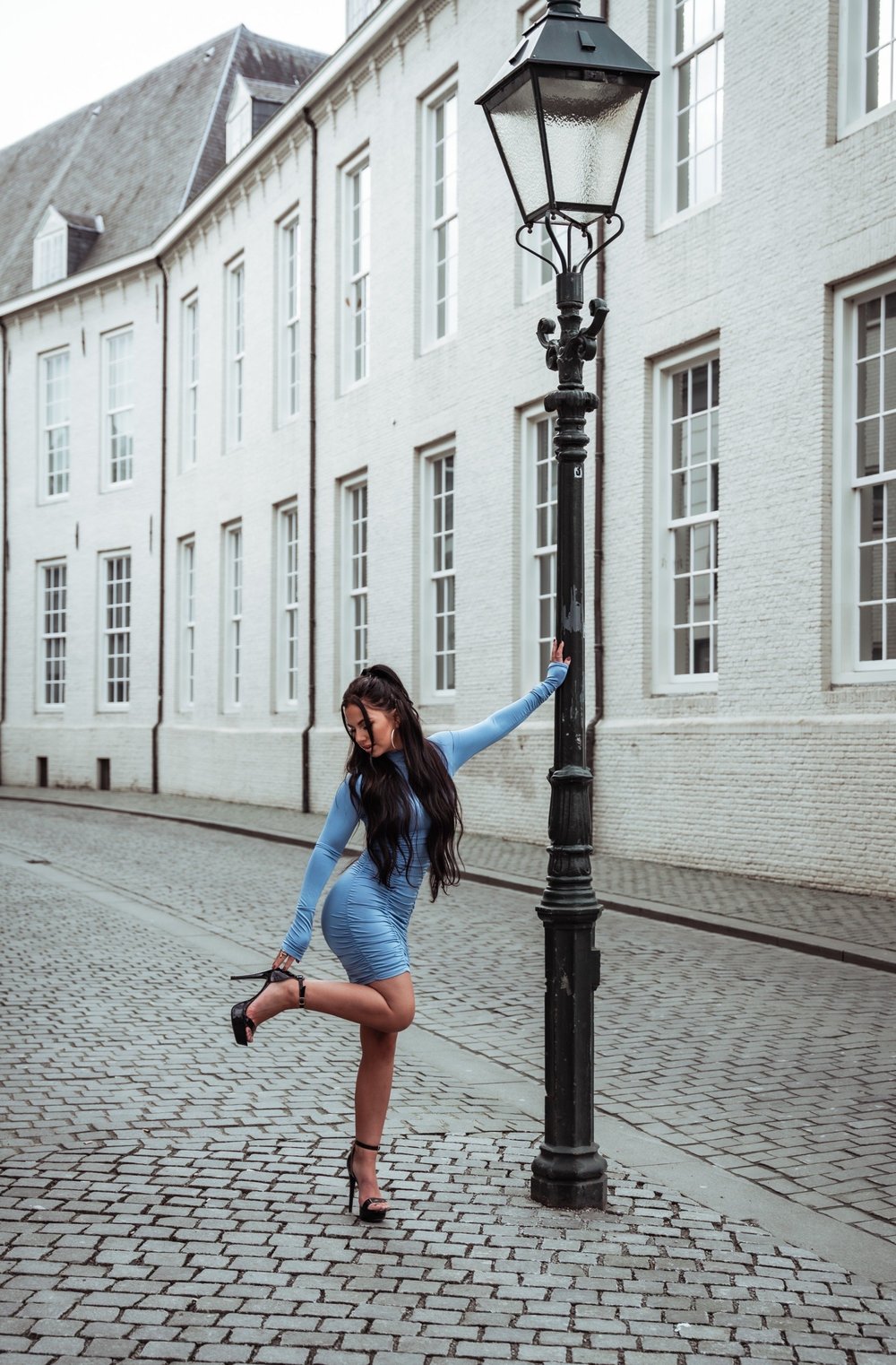 Classic Vintage Dress with a Flattering Fit