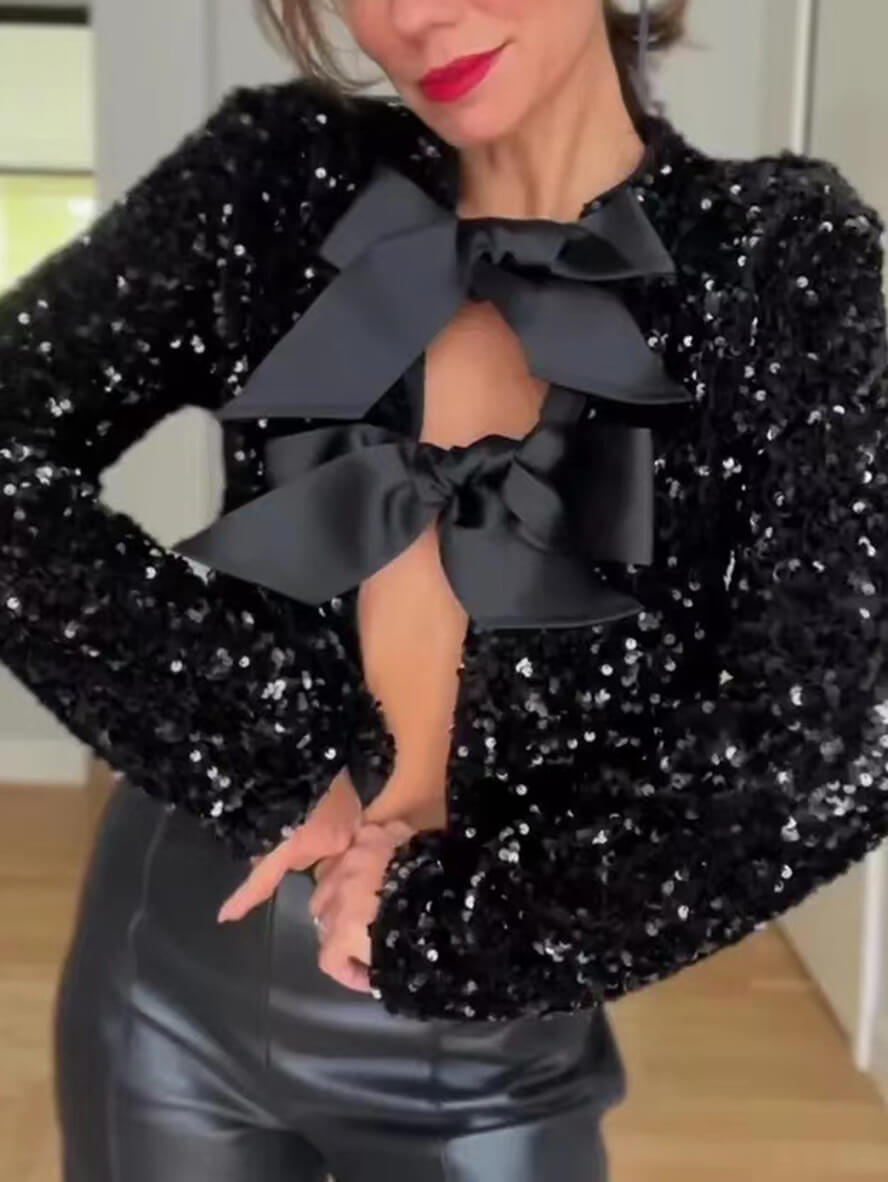 Beautifully Crafted Blouse in a Classic Style