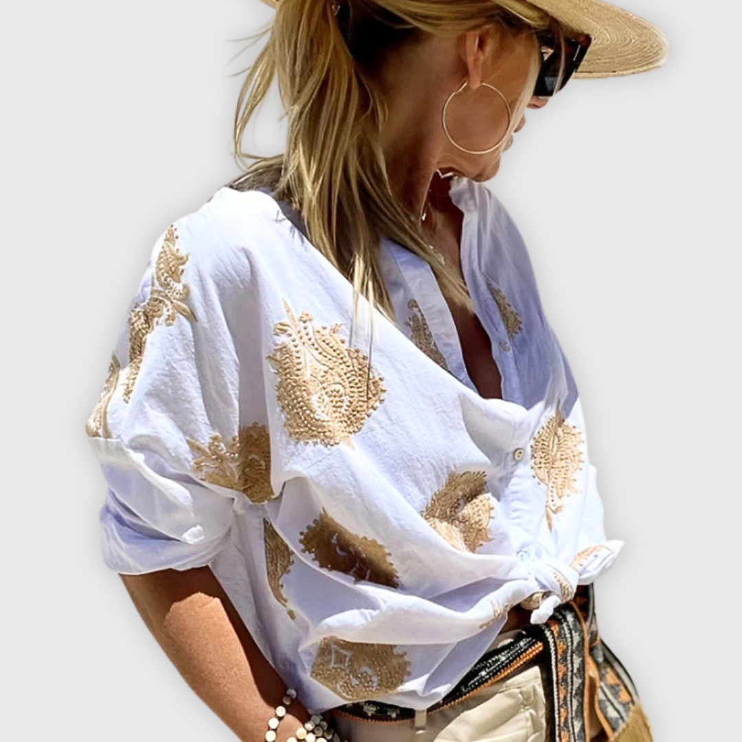 Well Tailored Blouse with a Graceful Silhouette