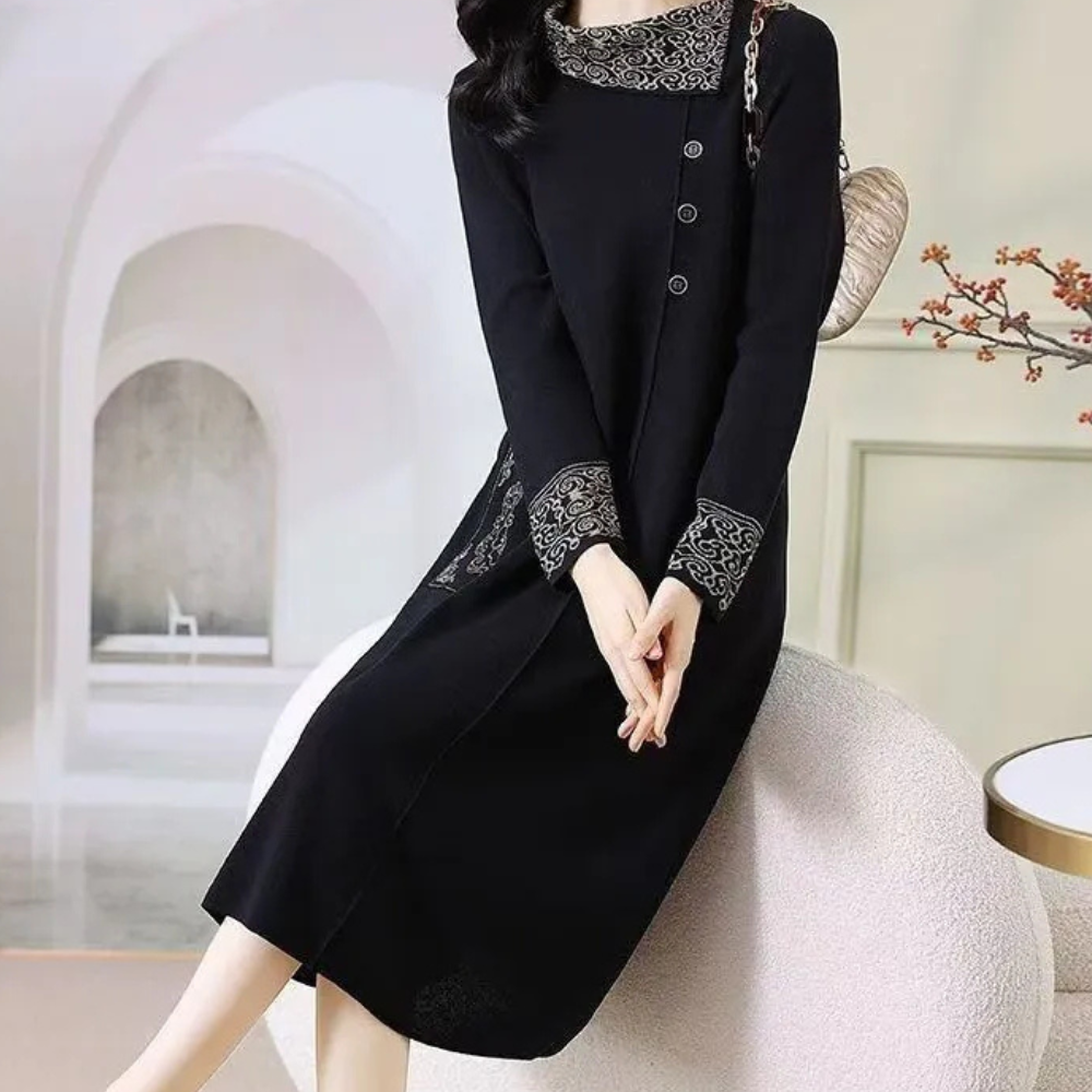 Gracefully Styled Dress for Any Occasion