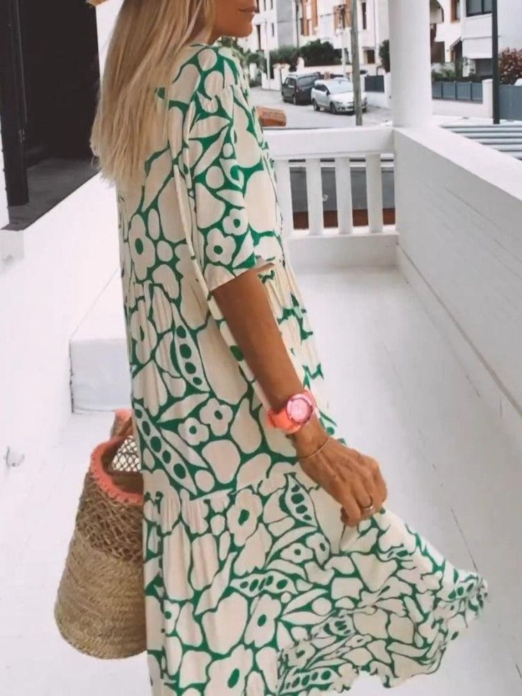 Sophisticated Dress with a Clean Classic Look