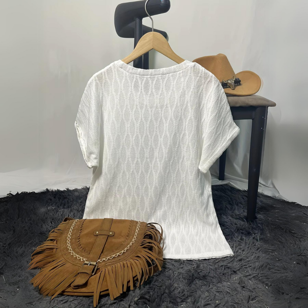 Beautifully Finished Shirt in a Timeless Design