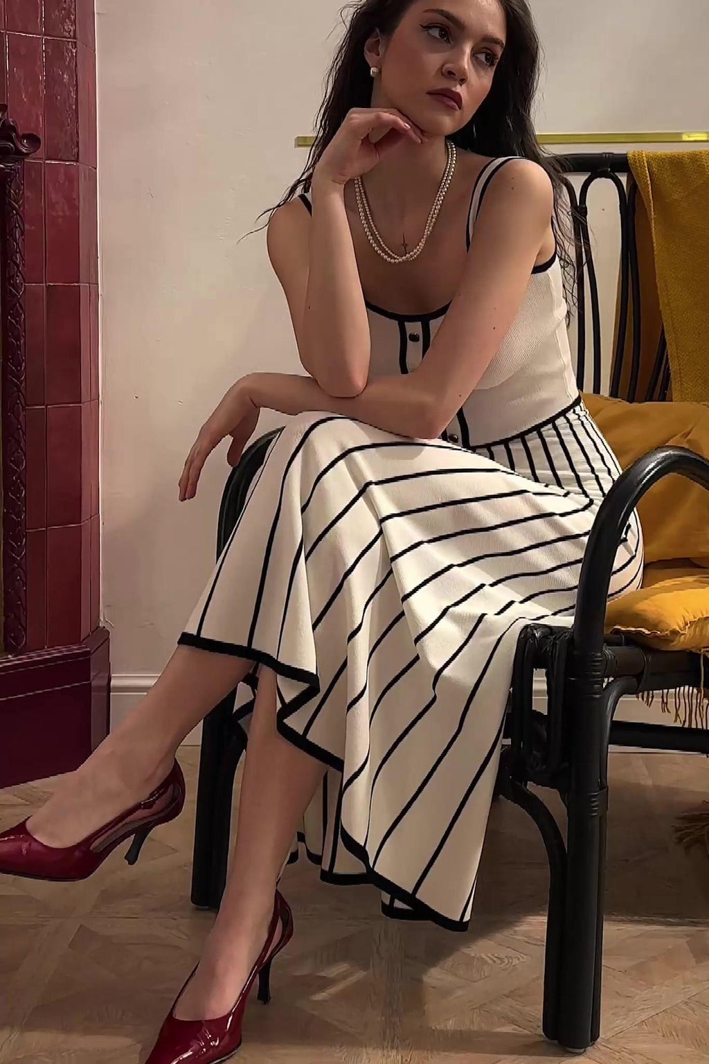 Sophisticated Dress with a Clean Classic Look