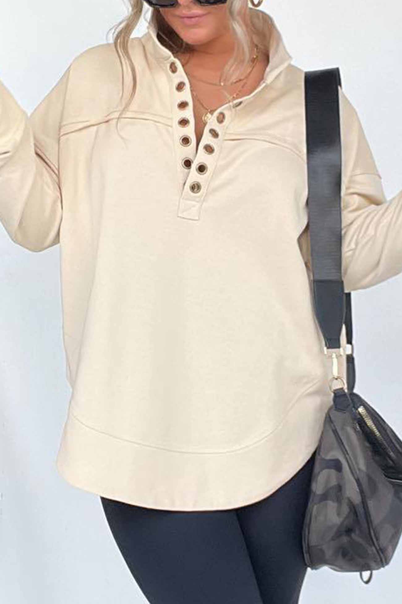 Effortlessly Elegant Shirt with a Timeless Design