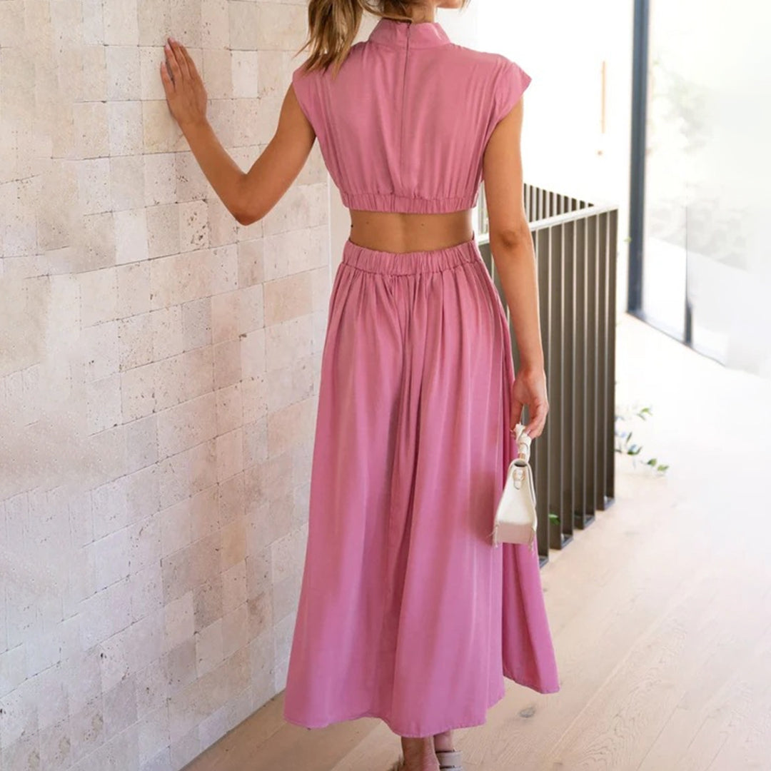 Sophisticated Dress with a Clean Classic Look