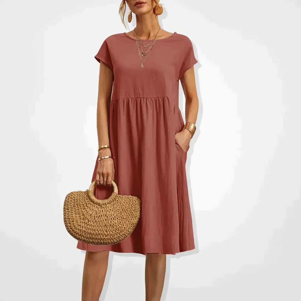 Effortlessly Elegant Dress with a Timeless Design