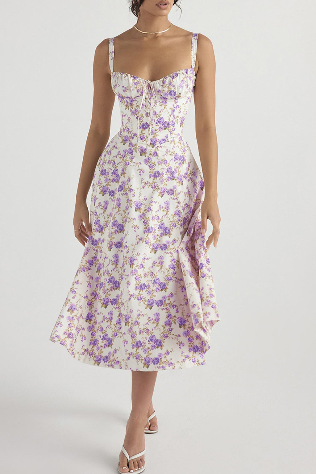 Beautifully Crafted Dress in a Classic Style