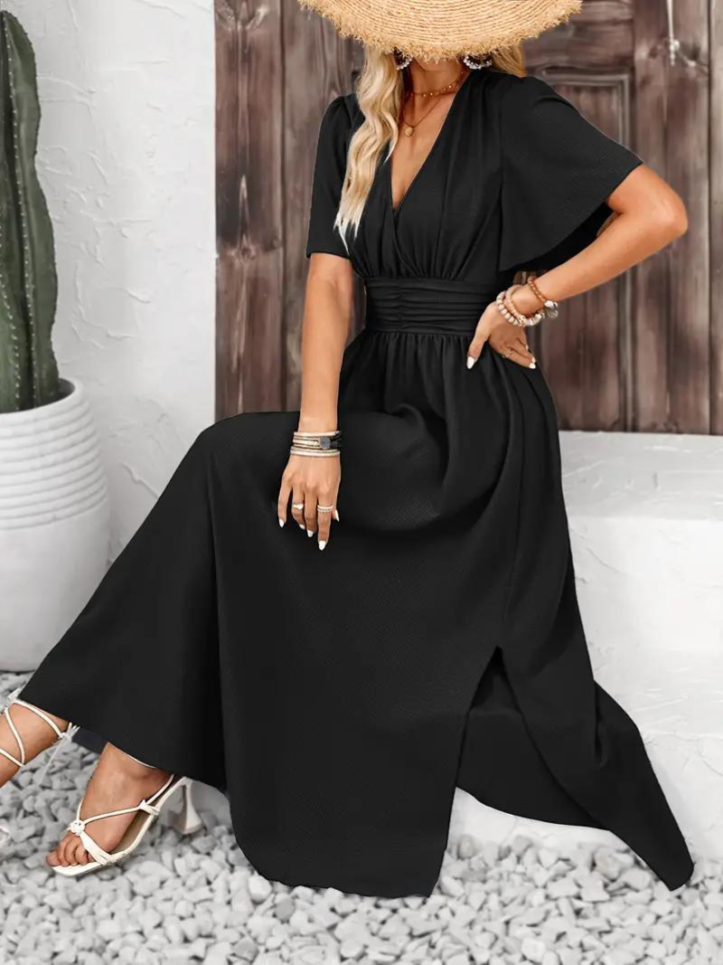 Classic Vintage Dress with a Flattering Fit
