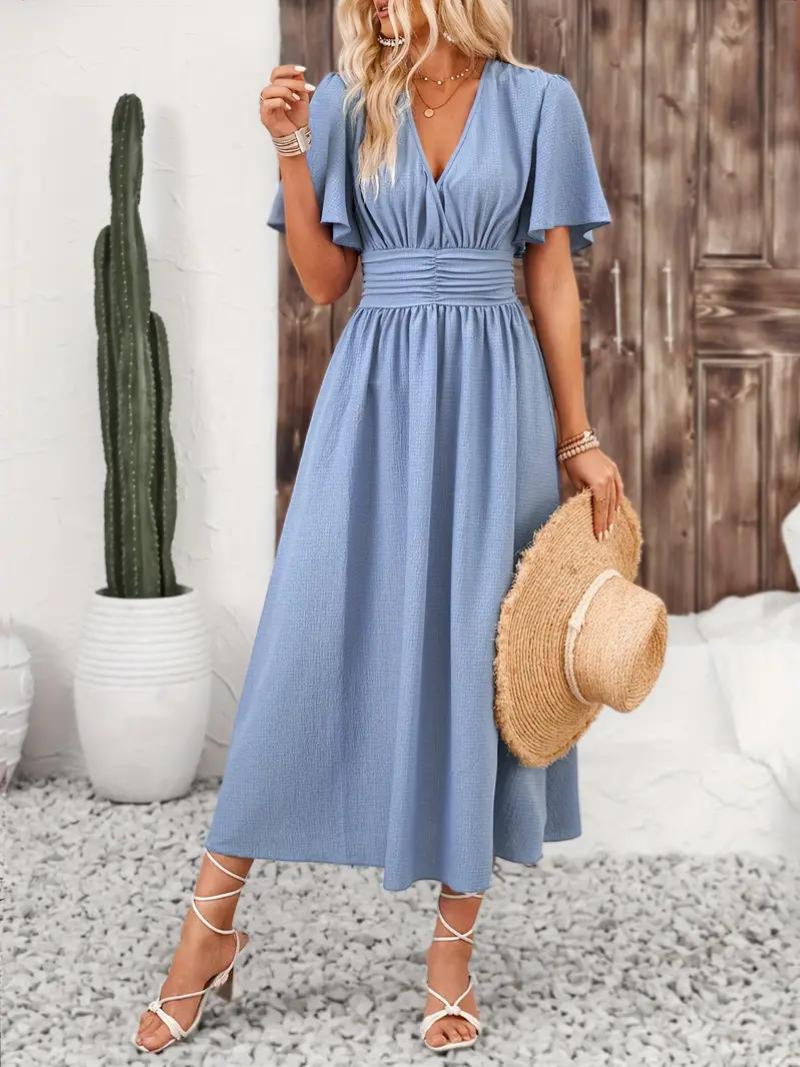 Classic Vintage Dress with a Flattering Fit